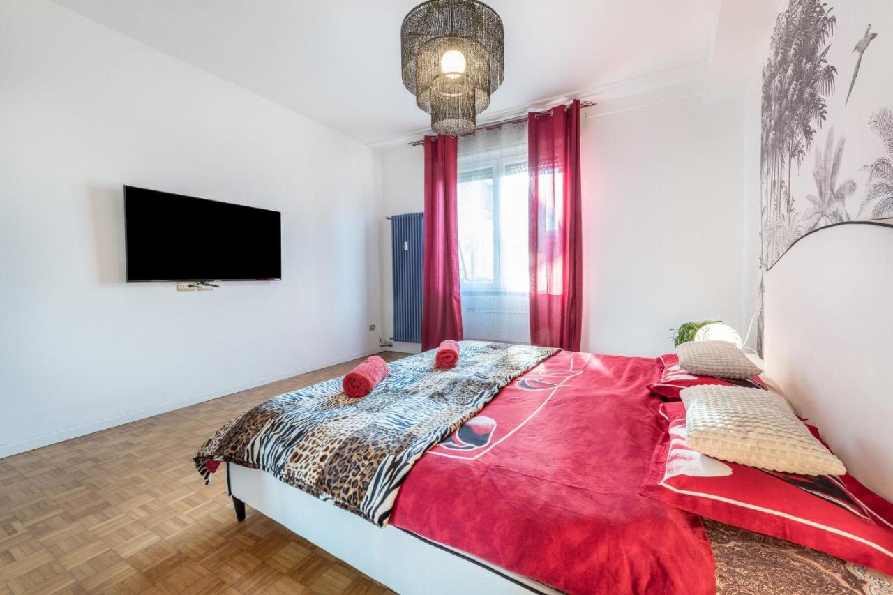 Apartment Center